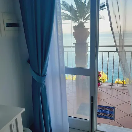 La Palombara Bed & Breakfast 4*
