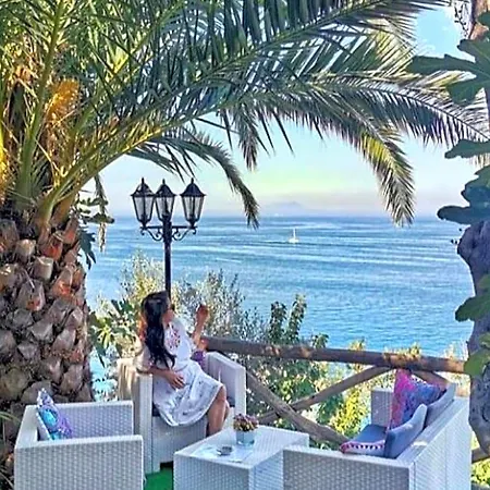 לינה וארוחת בוקר La Palombara