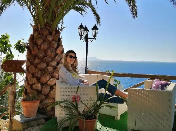 La Palombara Bed & Breakfast 4*